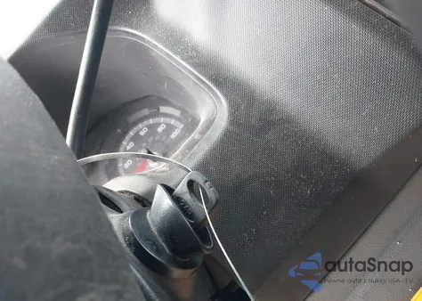 2011 Ford E-350 Super Duty Xlt из США, поврежденный, VIN 1FBNE3BL2BDA68042